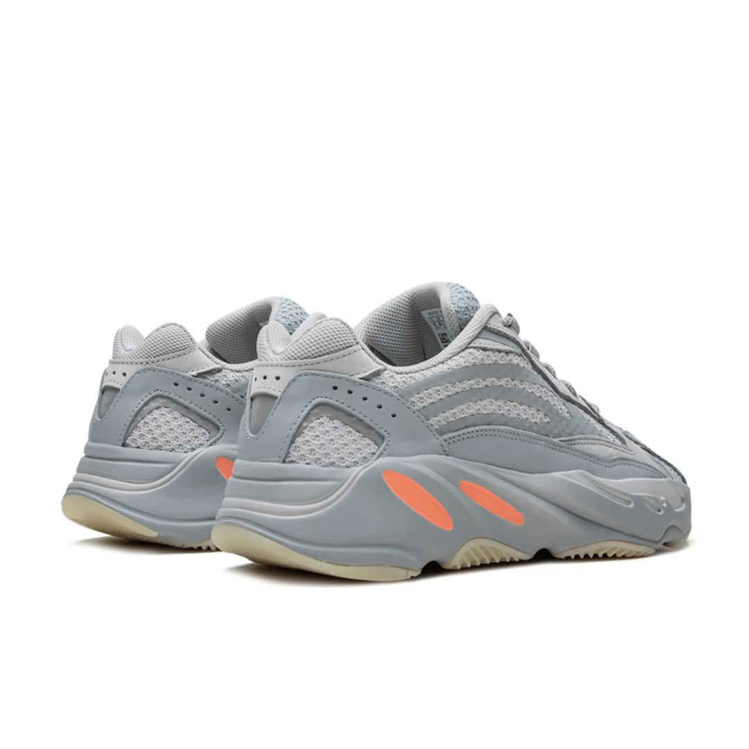 YZY 700 V2 Inertia