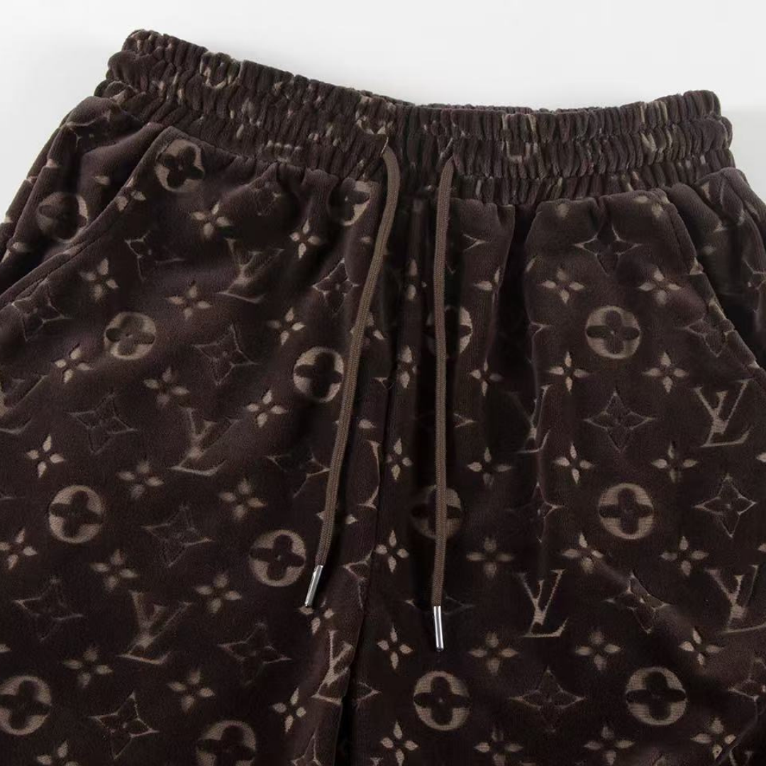 Short Lv Monogram