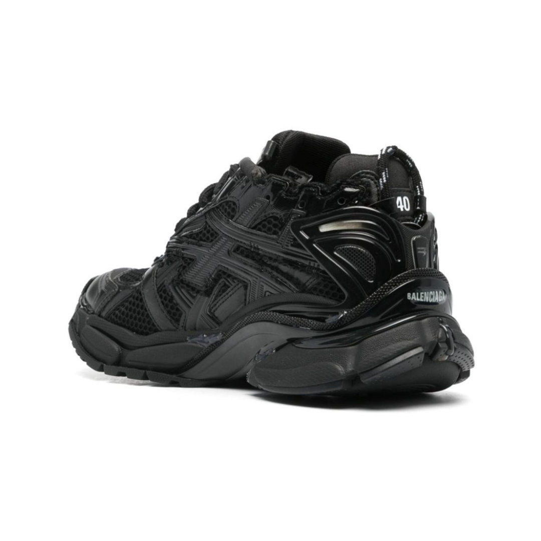 Track Runner Noir