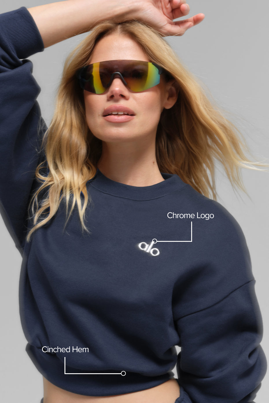 Crewneck Short Accolade Sweater