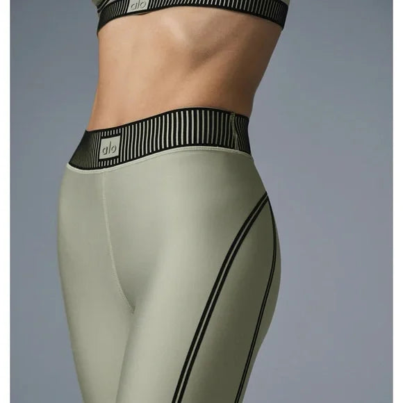 High-Waist Airlift Line Up Green Legging