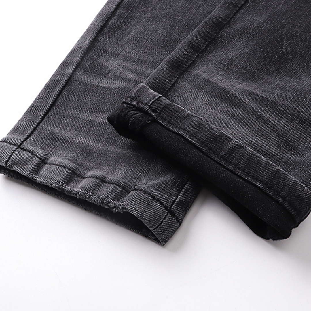 Jean Amr Gris Staggered Logo
