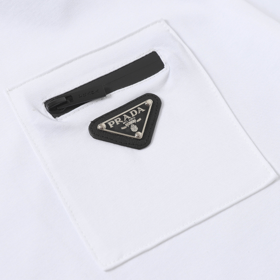 T-Shirt Monogram Pocket Badge