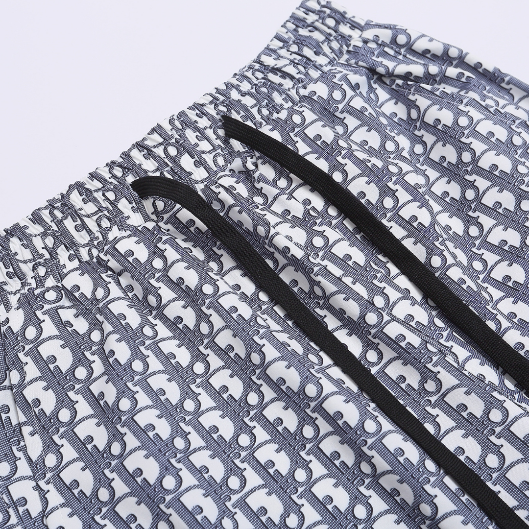 Ensemble Short Monogram