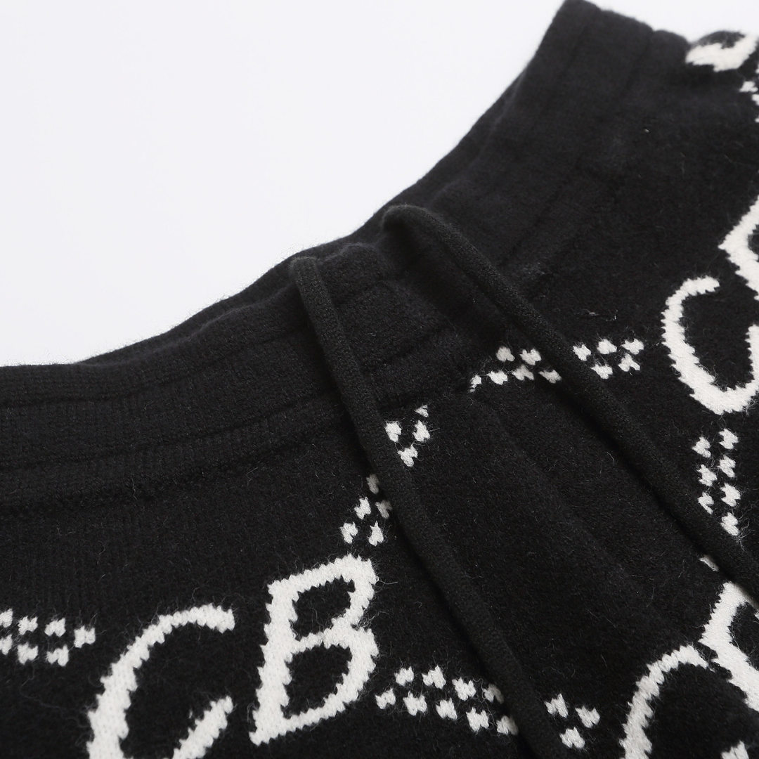 Short CB Monogram