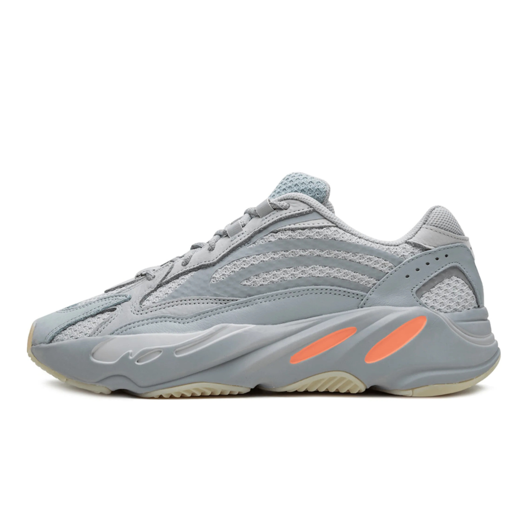 YZY 700 V2 Inertia