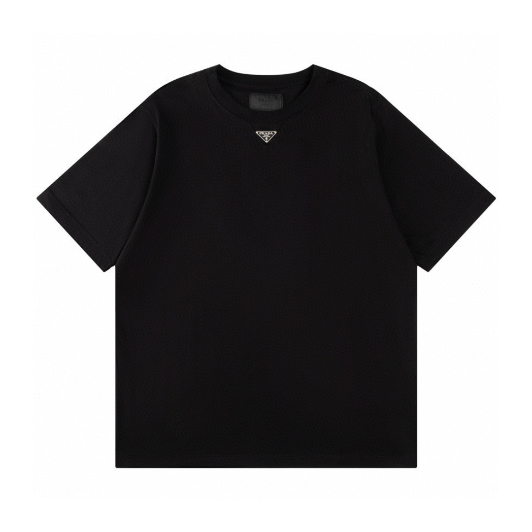T-Shirt Monogram Badge
