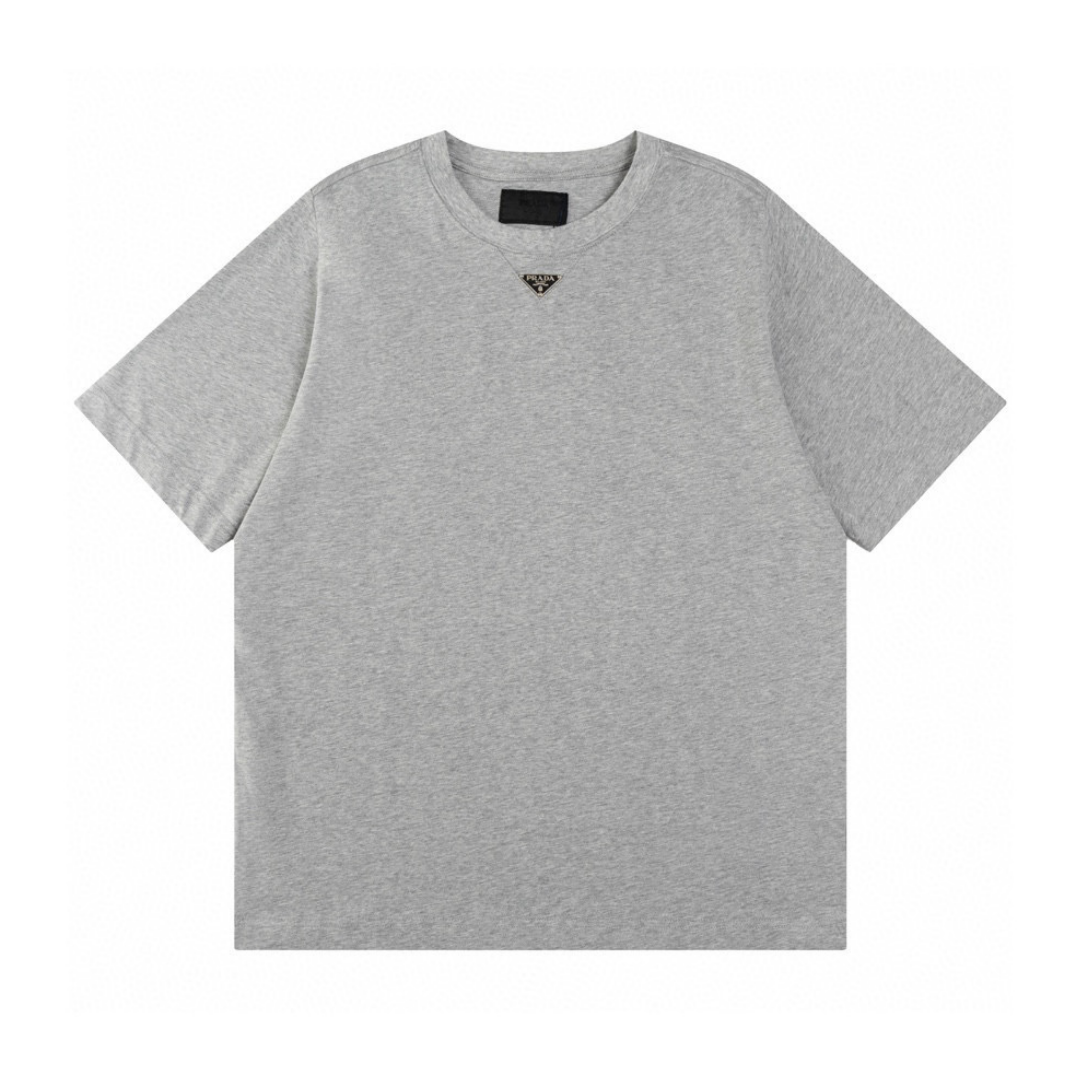 T-Shirt Monogram Badge