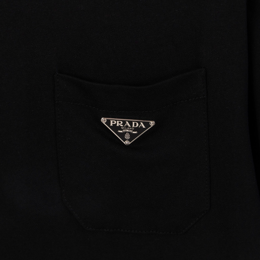 T-Shirt Monogram Pocket Badge