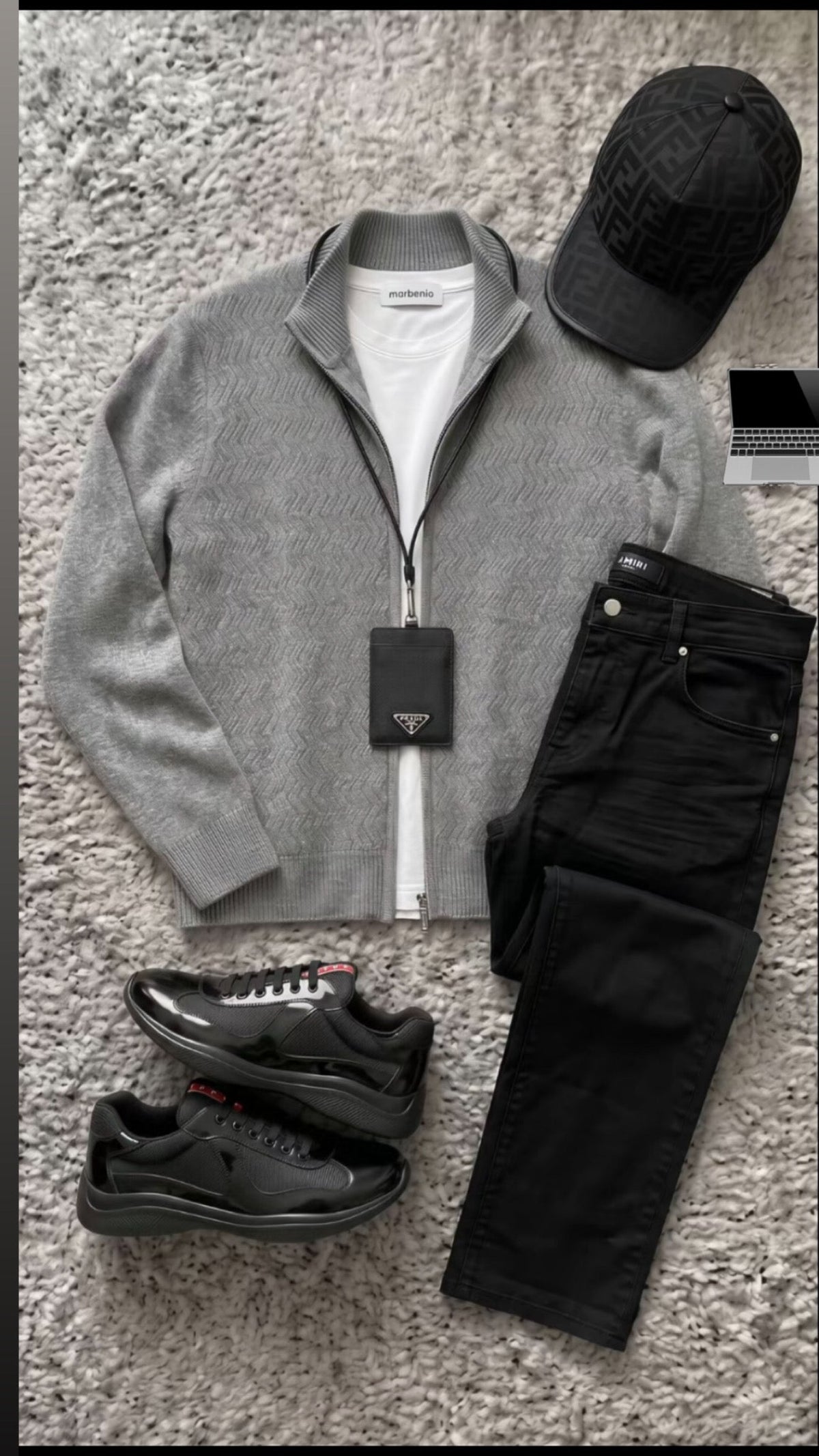 Outfit