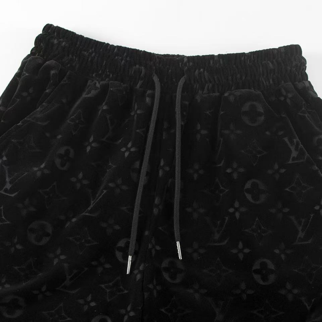 Short Lv Monogram