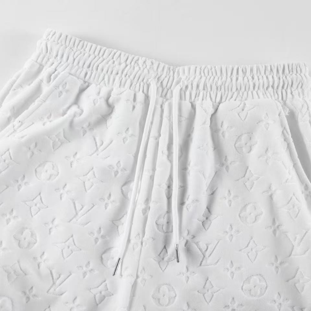 Short Lv Monogram