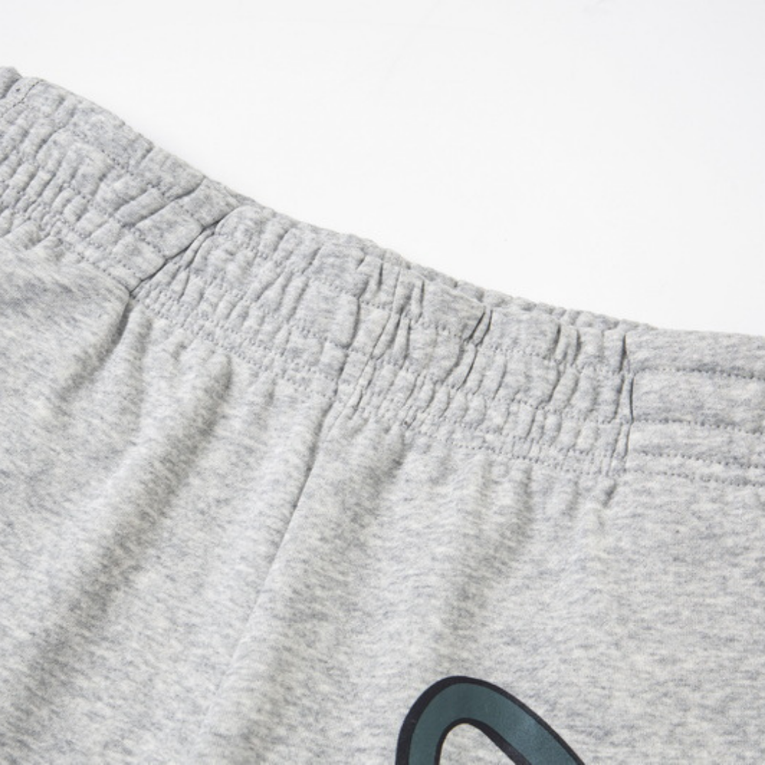 Short Rules the World Gris