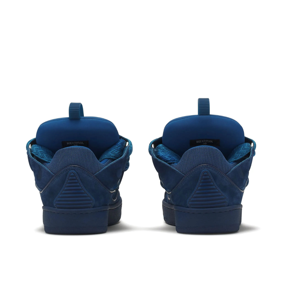 Curb Bleu