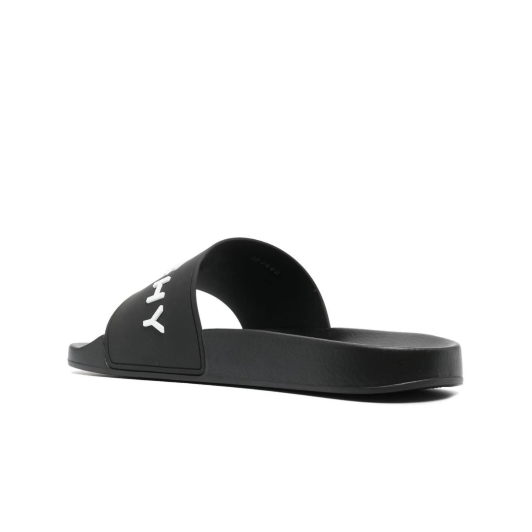 Claquettes Monochromatic