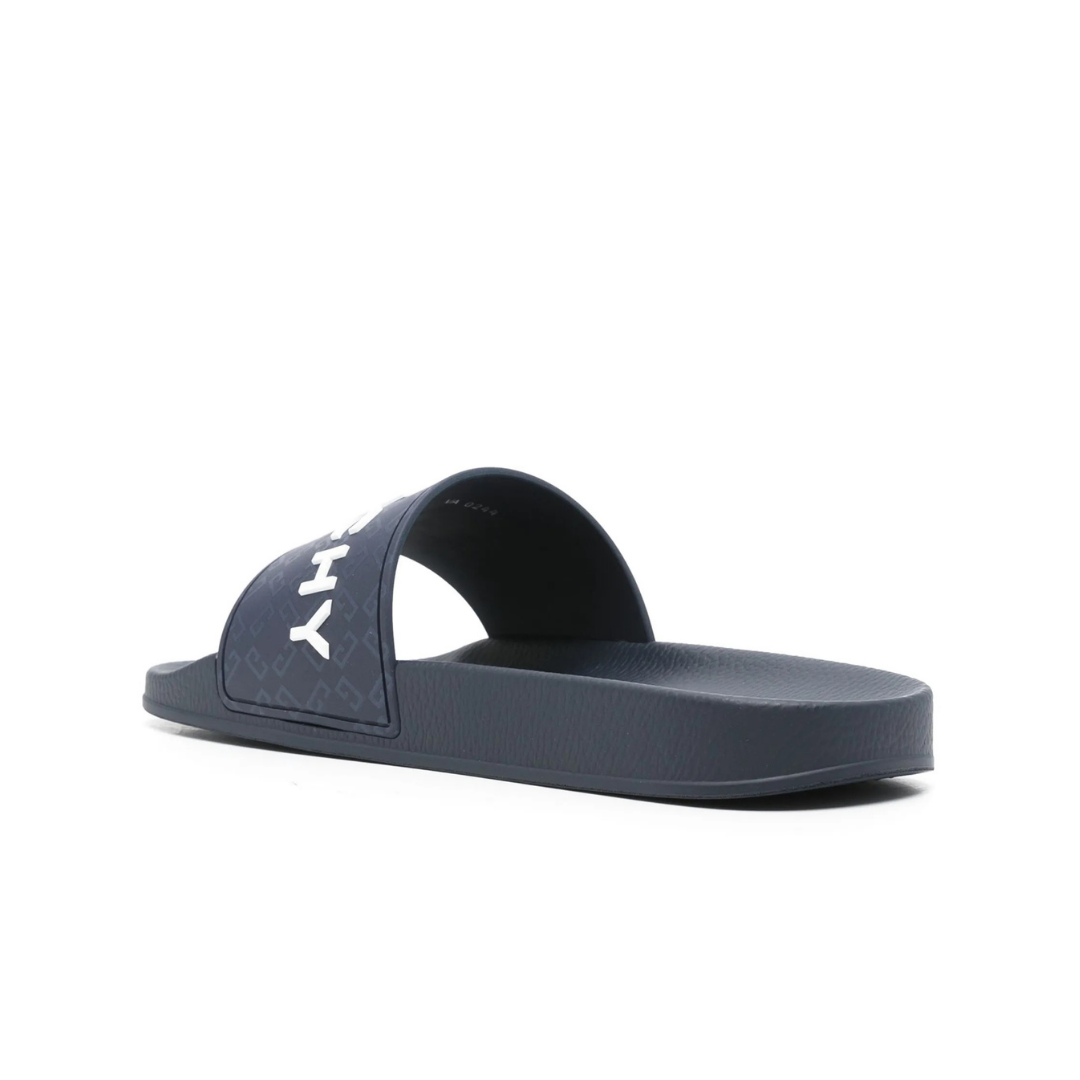 Claquettes Monochromatic