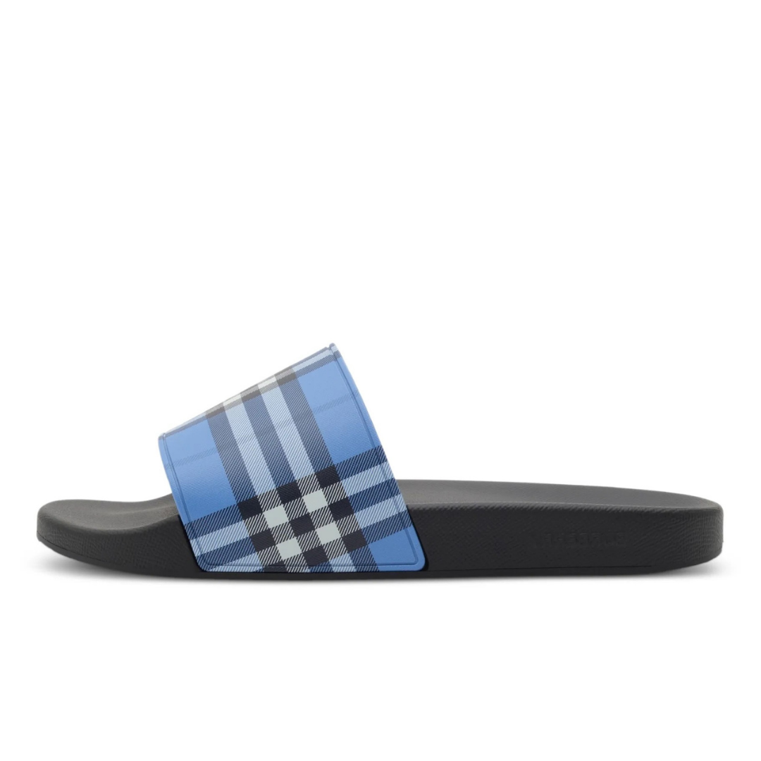 Claquettes Monochromatic