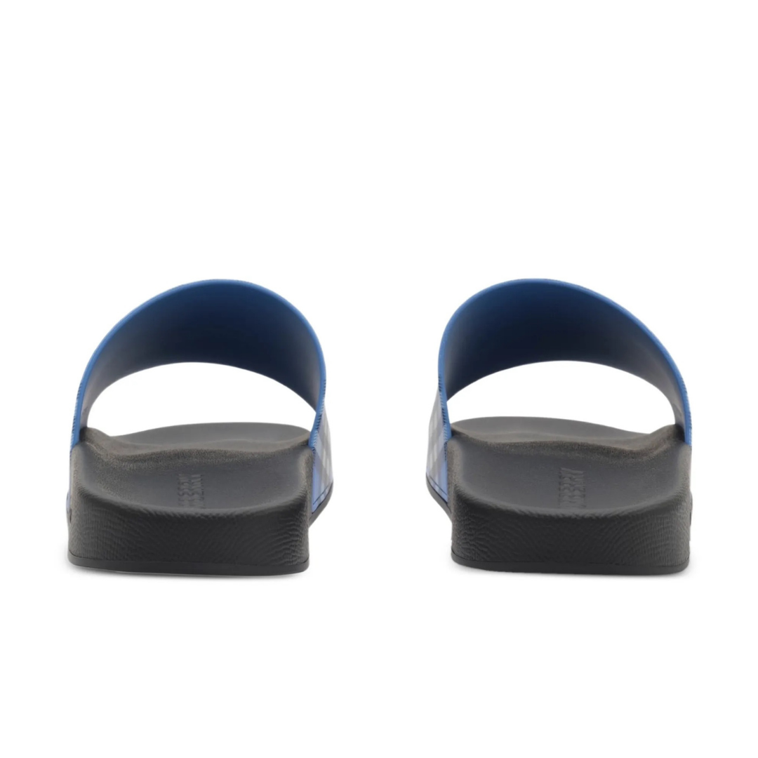 Claquettes Monochromatic