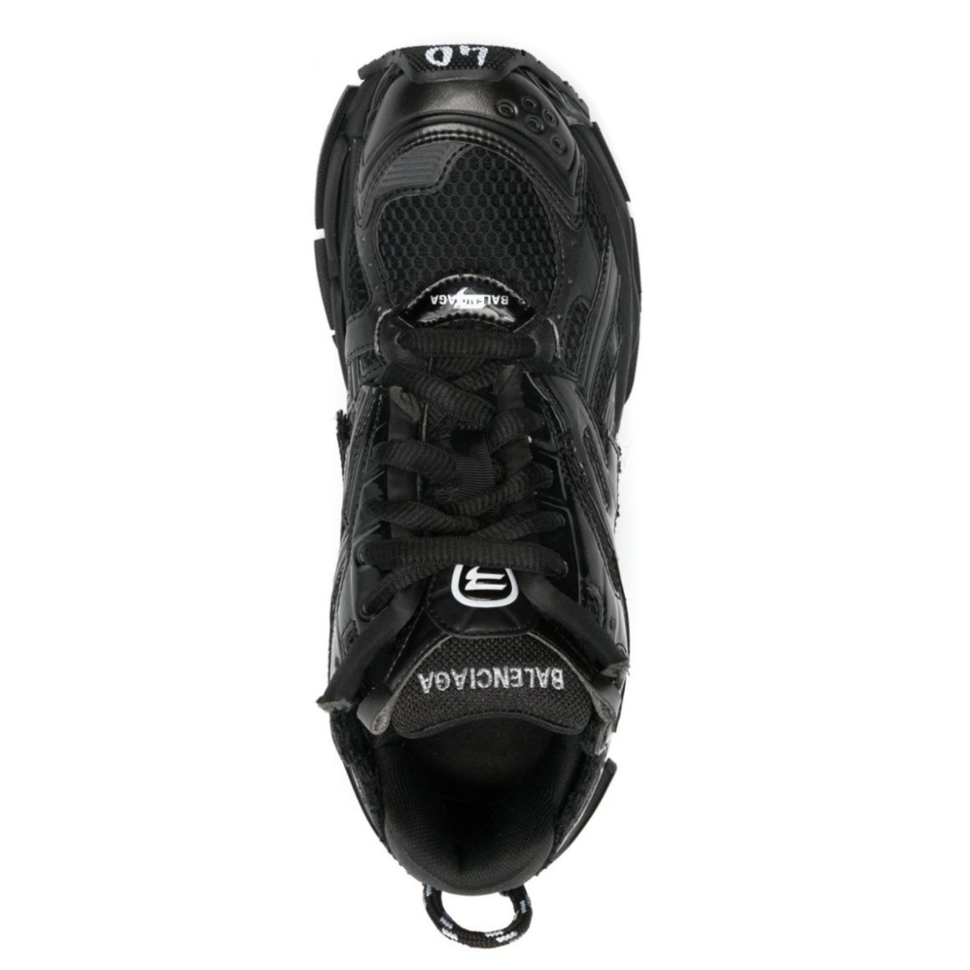 Track Runner Noir