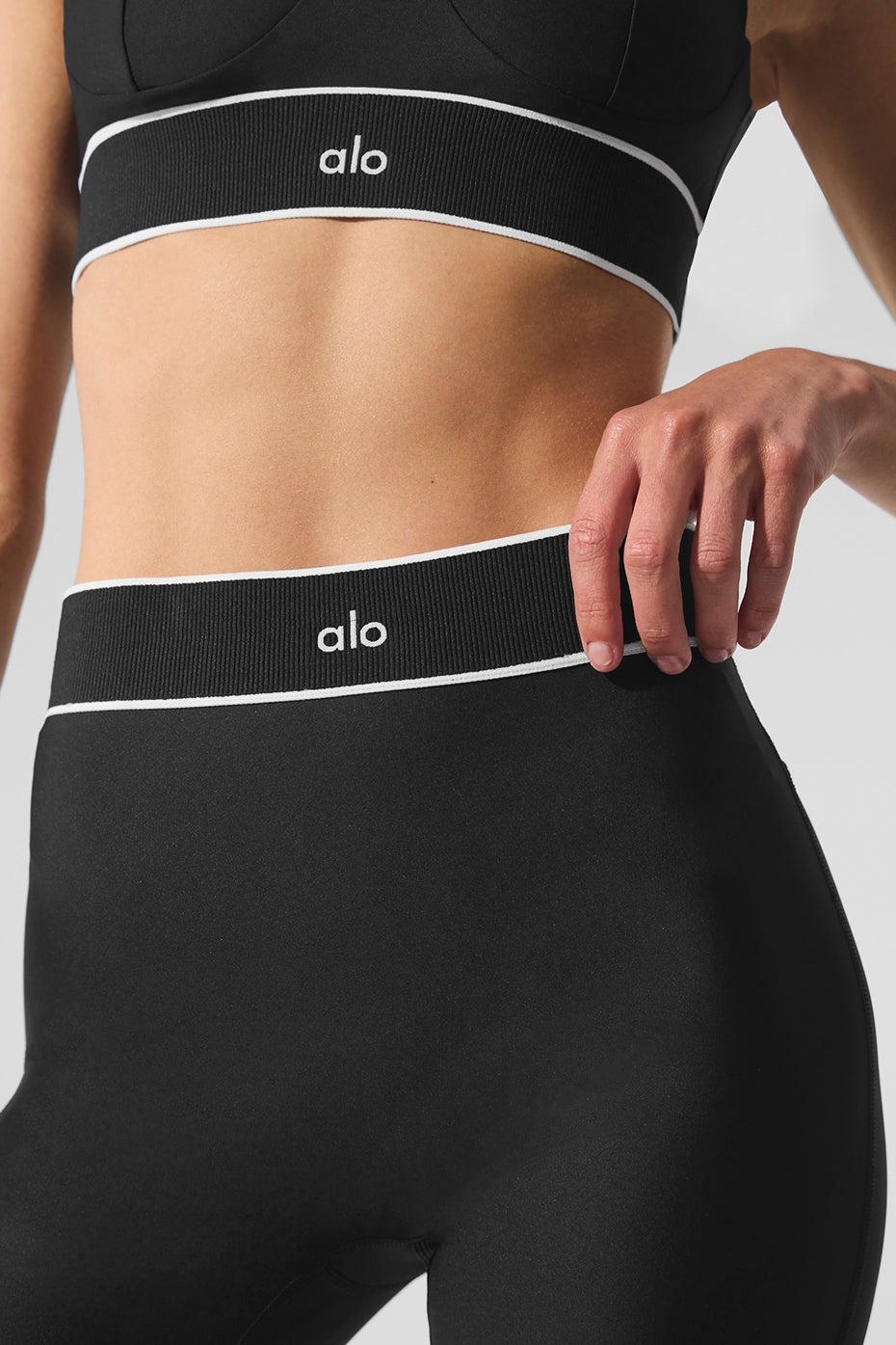 Airlift Line-Up Legging