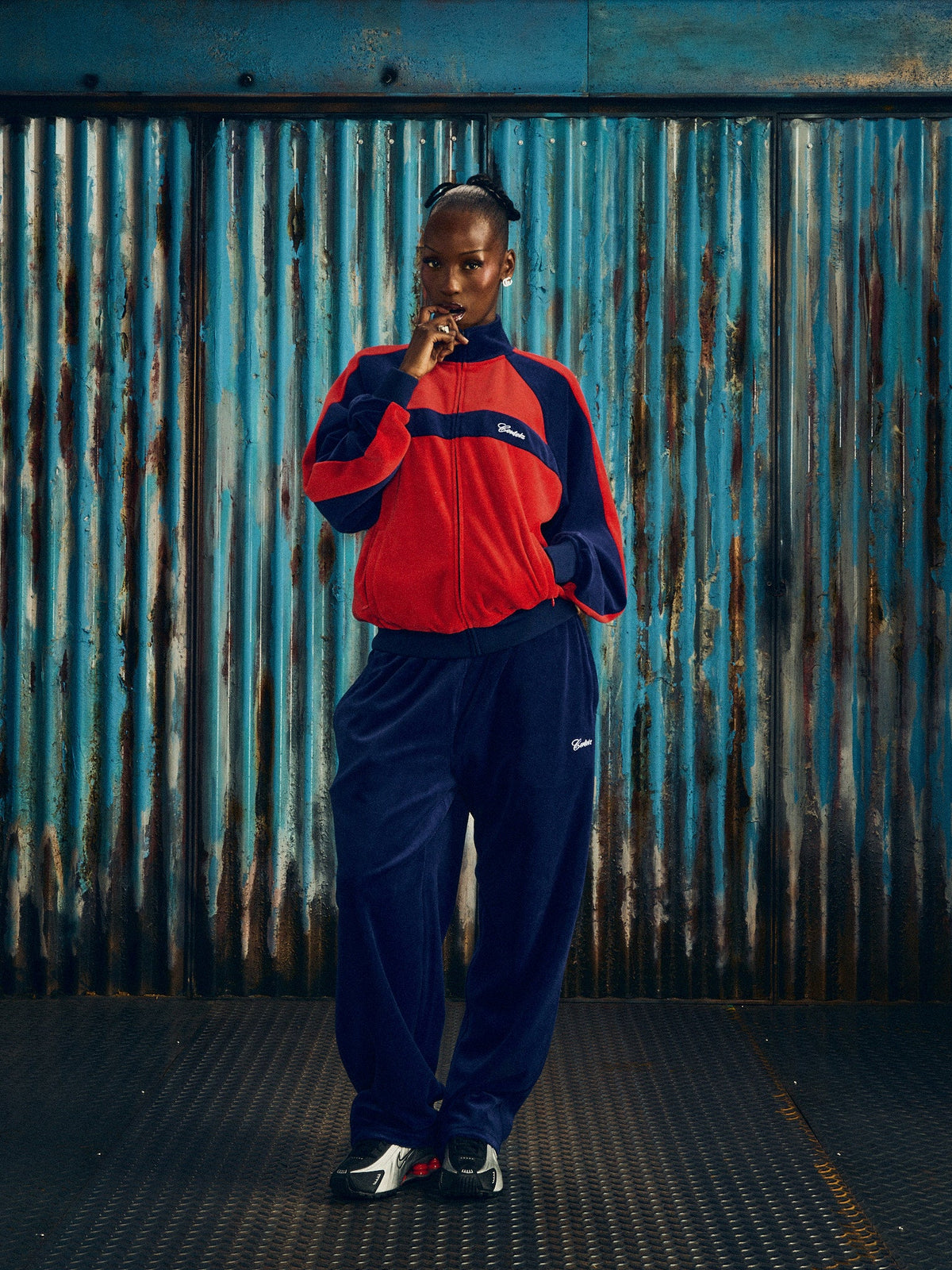 Corteiz Pista Velour Track Jacket - Navy/Red