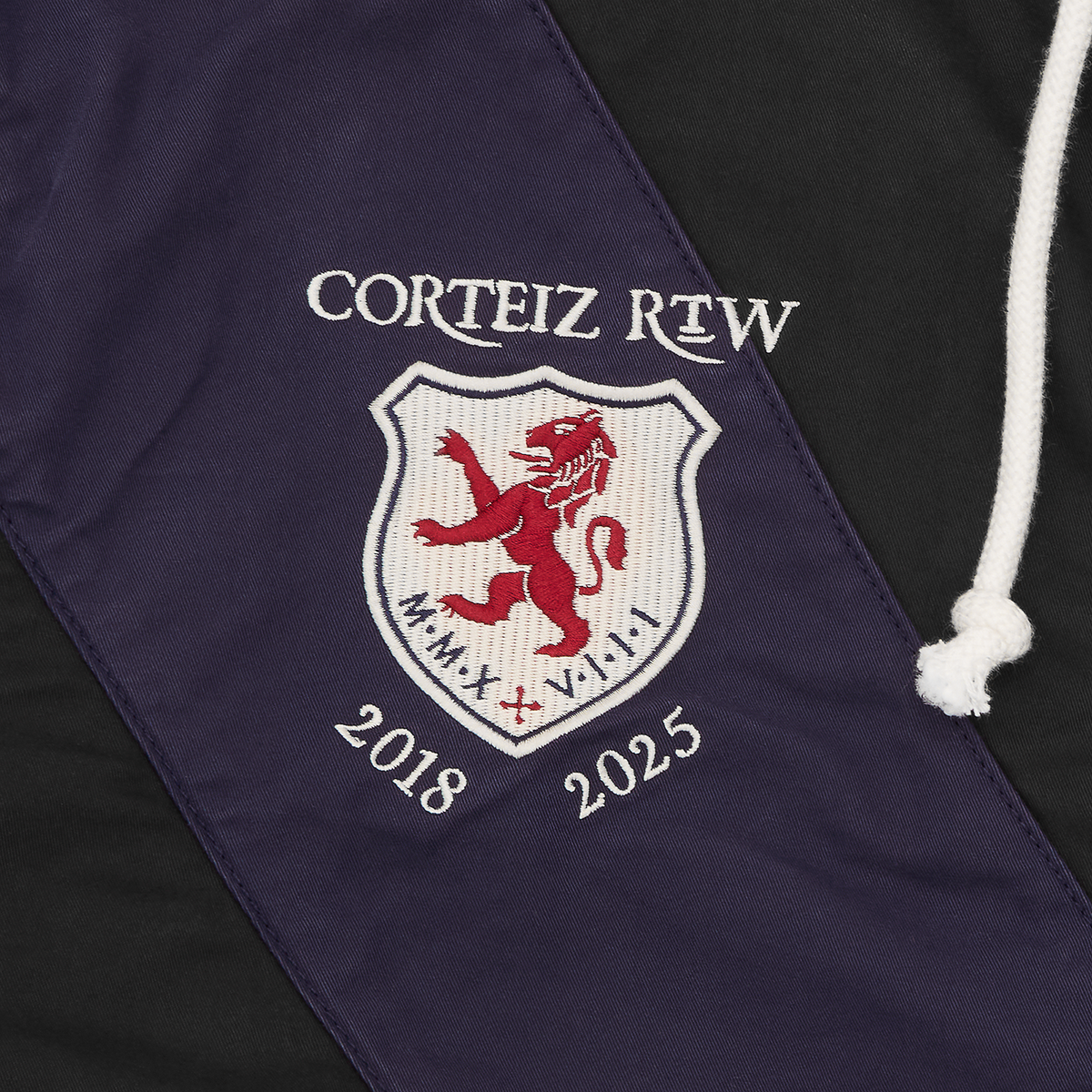 Corteiz Shield Crest Twill Jacket - Black
