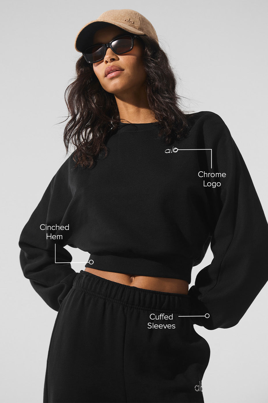 Crewneck Short Accolade Sweater
