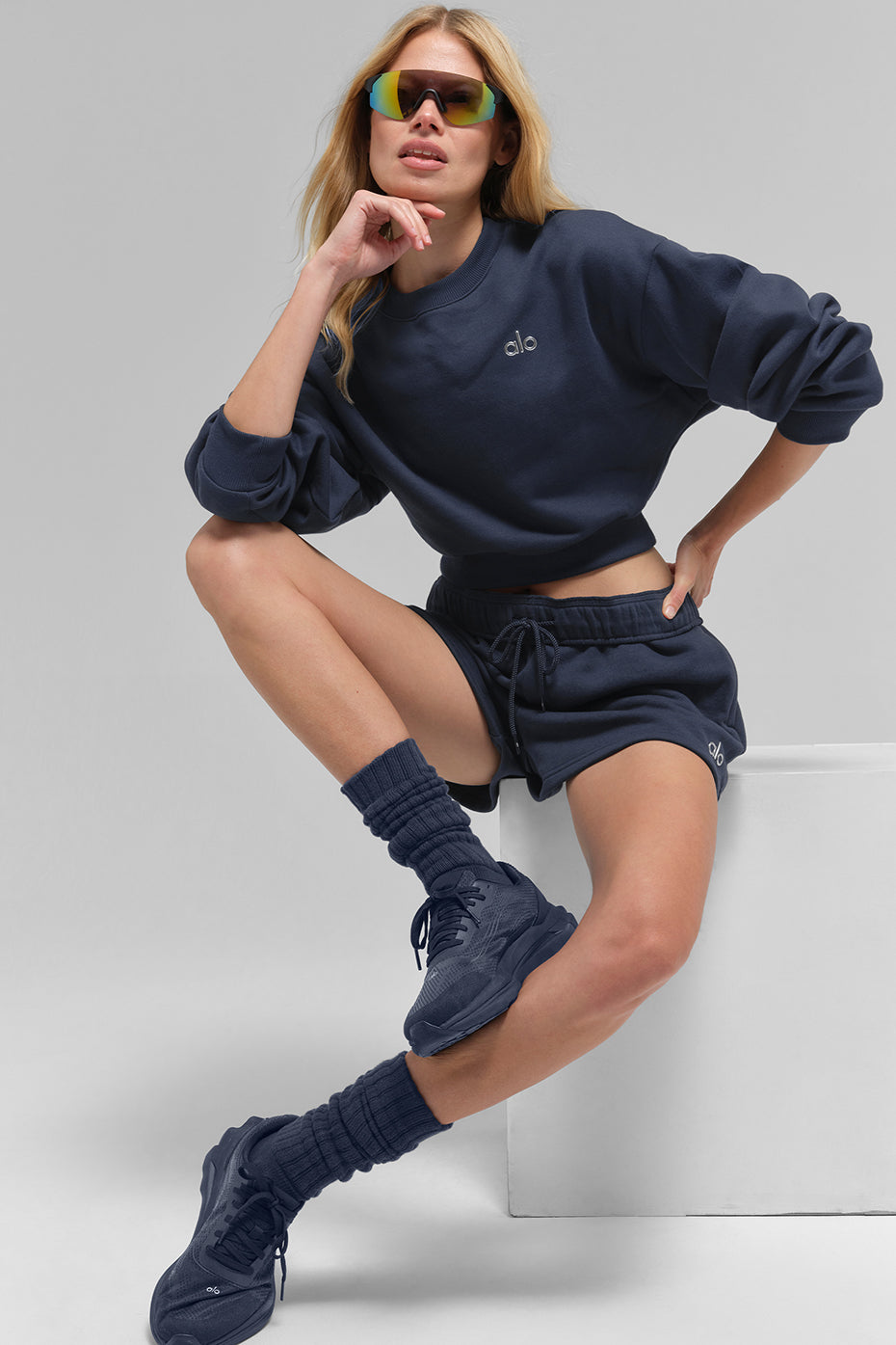 Crewneck Short Accolade Sweater