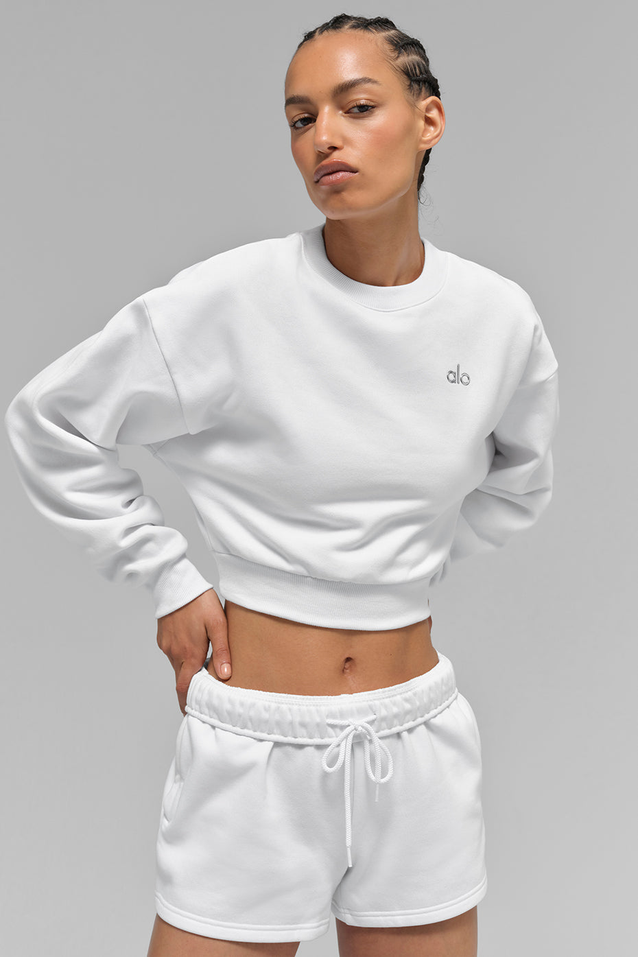 Crewneck Short Accolade Sweater
