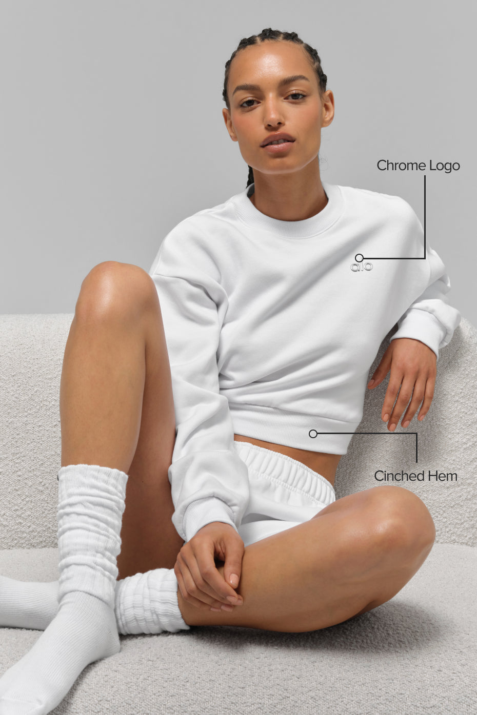 Crewneck Short Accolade Sweater