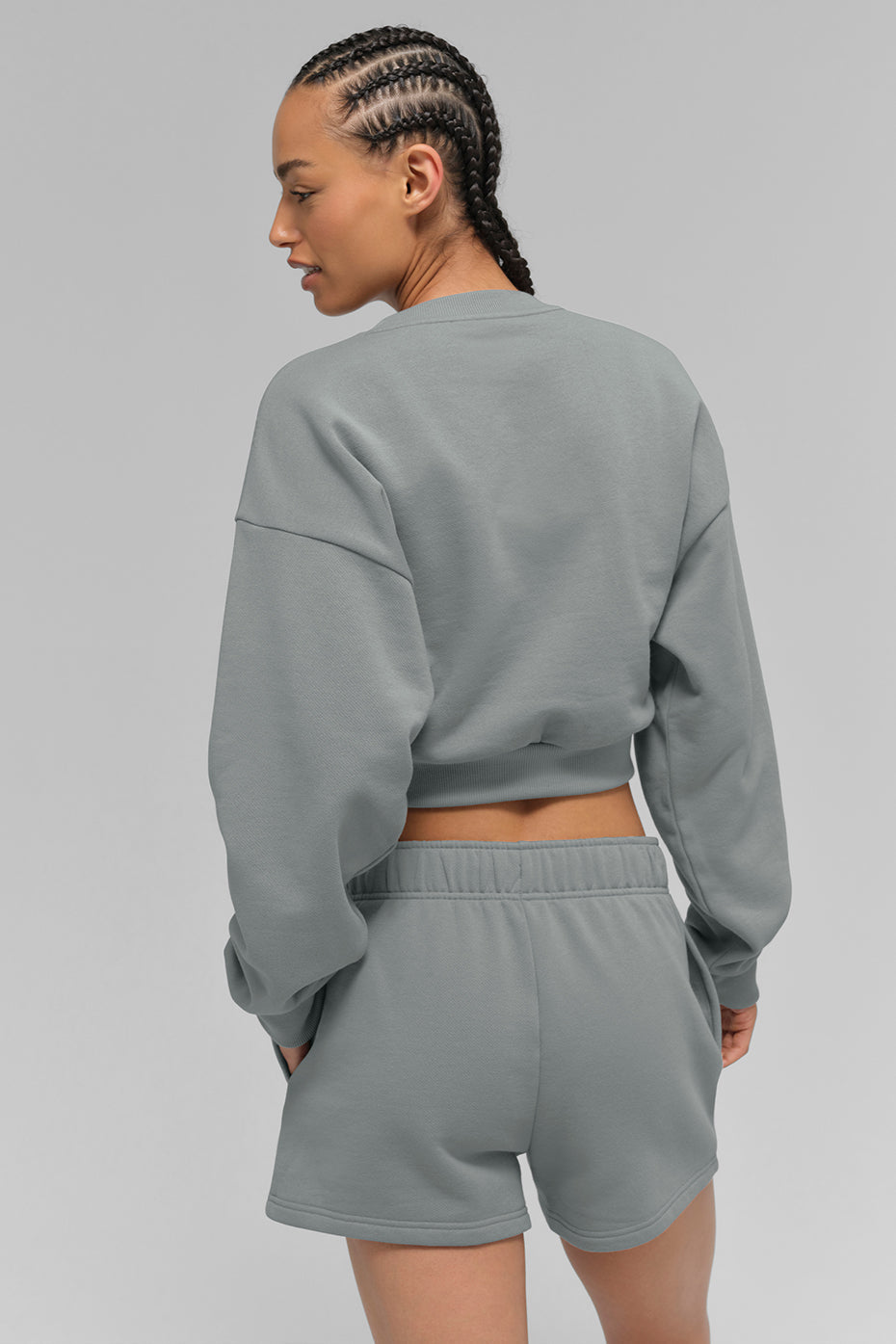 Crewneck Short Accolade Sweater