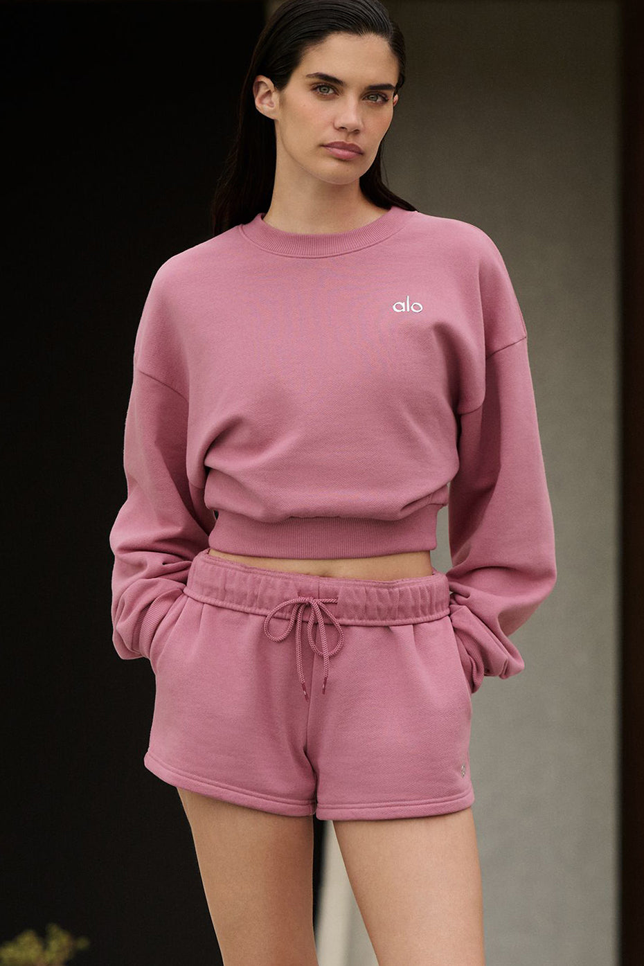 Crewneck Short Accolade Sweater