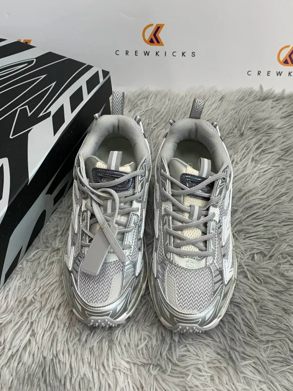 OFF 'Be Right Back' Gris Silver